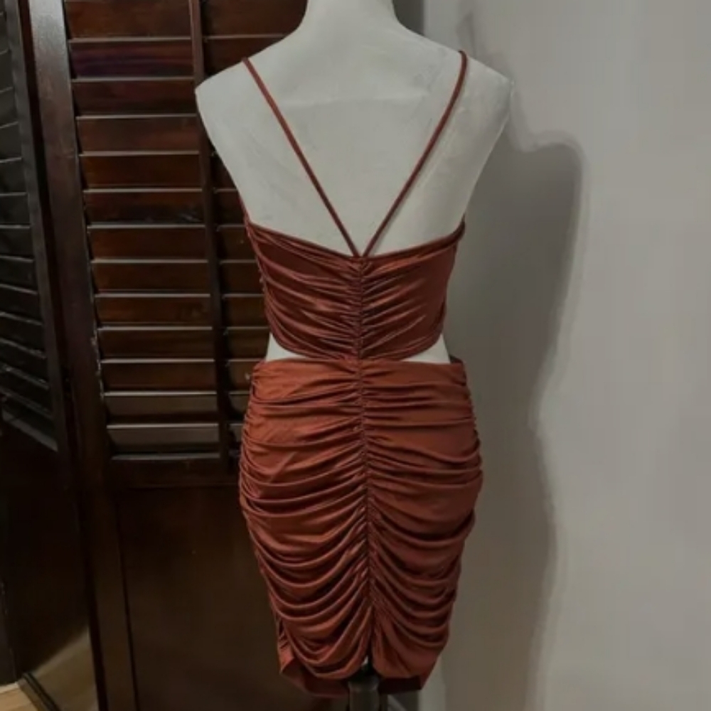 BP Ruched Cutout Minidress - Picture 4 of 7